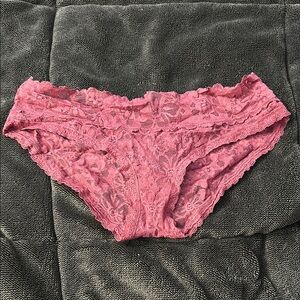 (NWOT) Victoria’s Secret Full Floral Lace Women's Hiphugger/Hipster Panties
